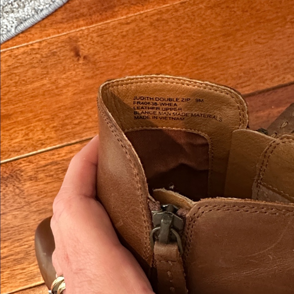 Frye Judith Double Zip Size 9 - Picture 11 of 11